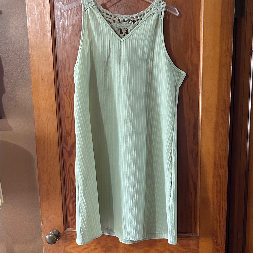 Sleeveless Light Green Dress with Crochet Detail